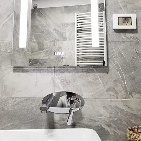 아파트 Slatki U Puli - Arena By Guide